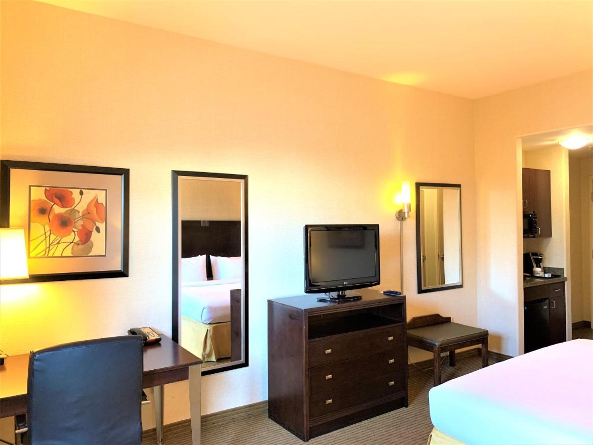 Holiday Inn Express Fresno Northwest - Herndon By Ihg Exteriör bild